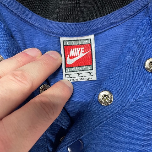 90s Nike Team Apparel Duke warm up shirt - fits like a big medium/small large - Picture 3 of 4